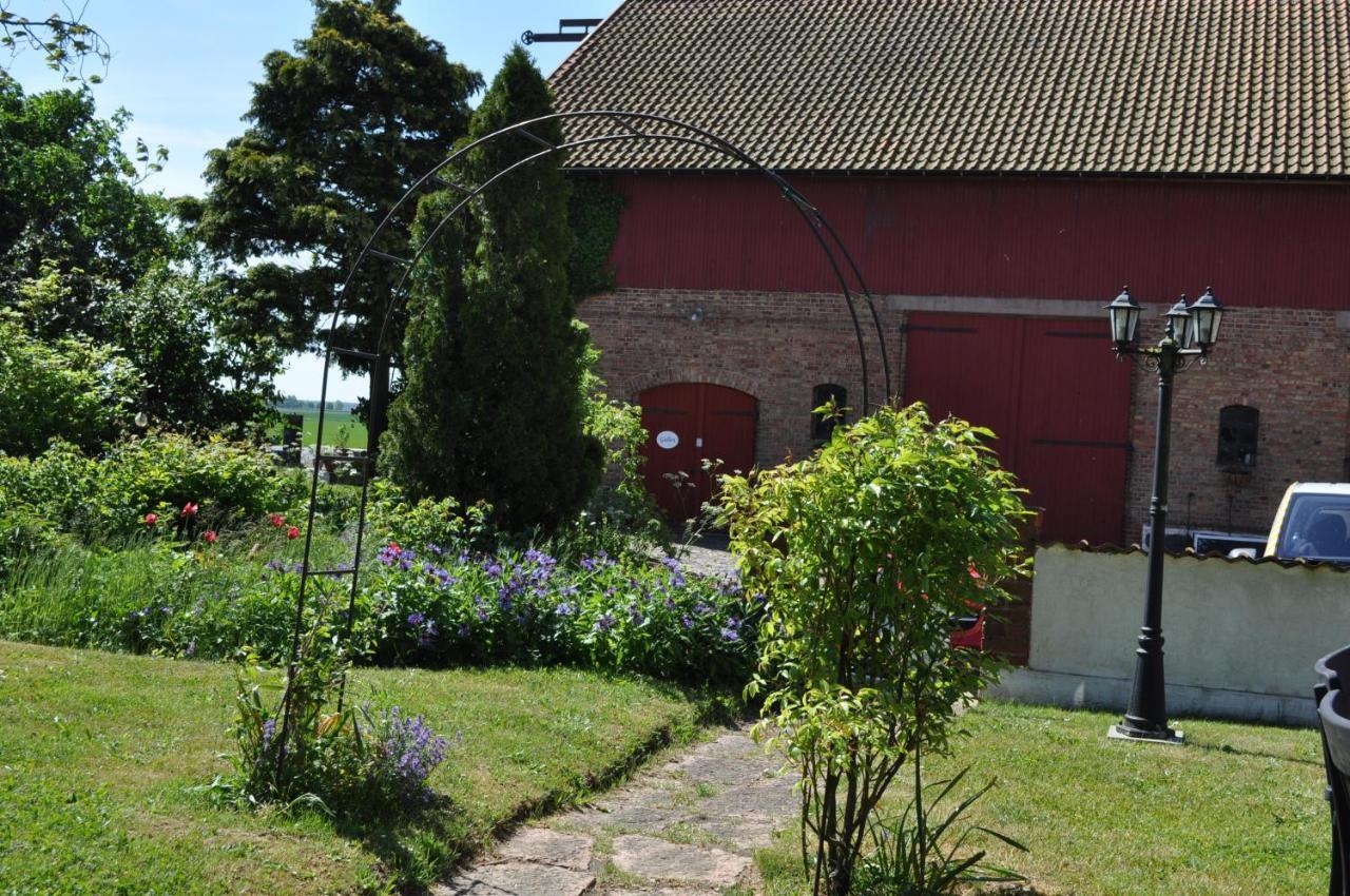 Sandby Bed & Breakfast Borrby